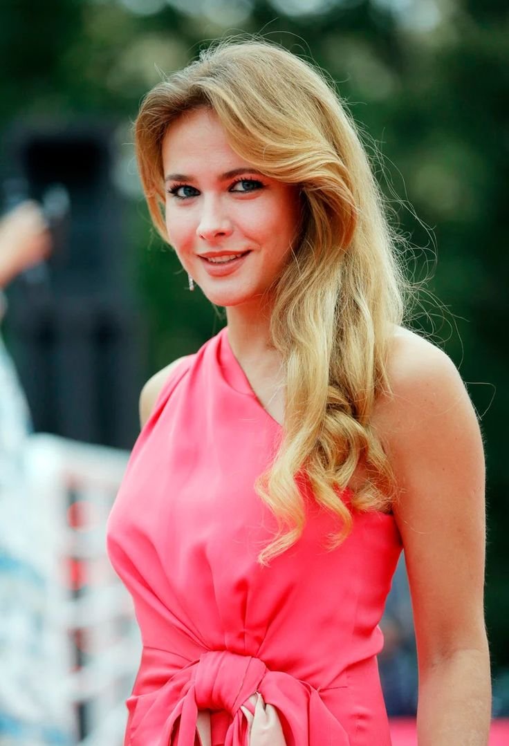 Анна Горшкова