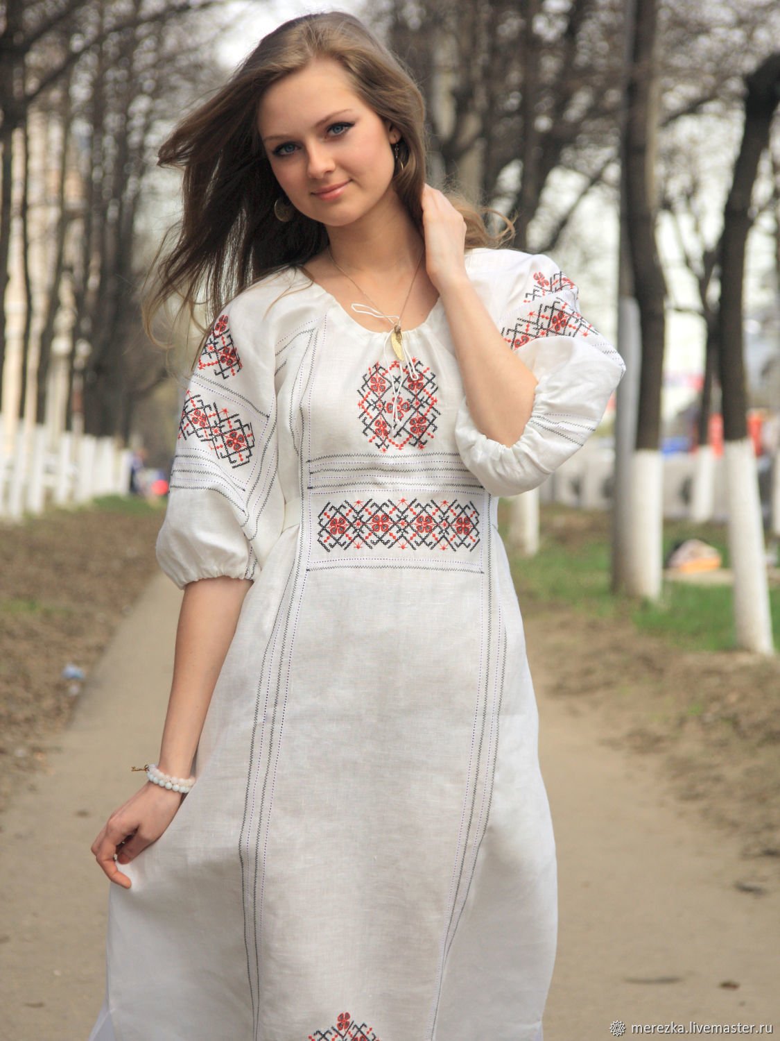 Льняное платье Славянка
