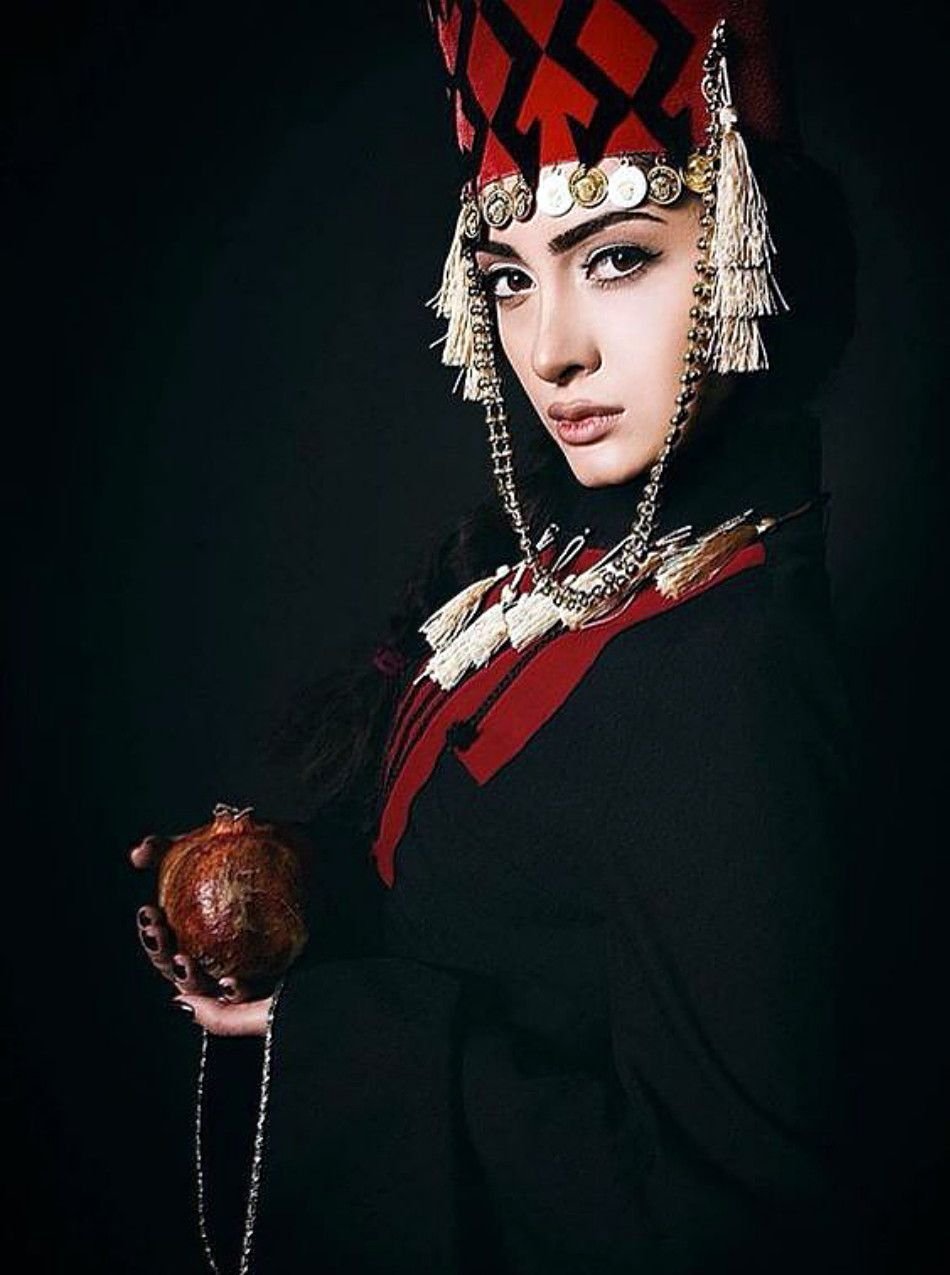 Армянский женский головной убор
