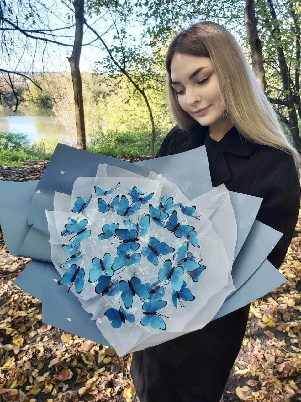 Букет из светящихся бабочек
