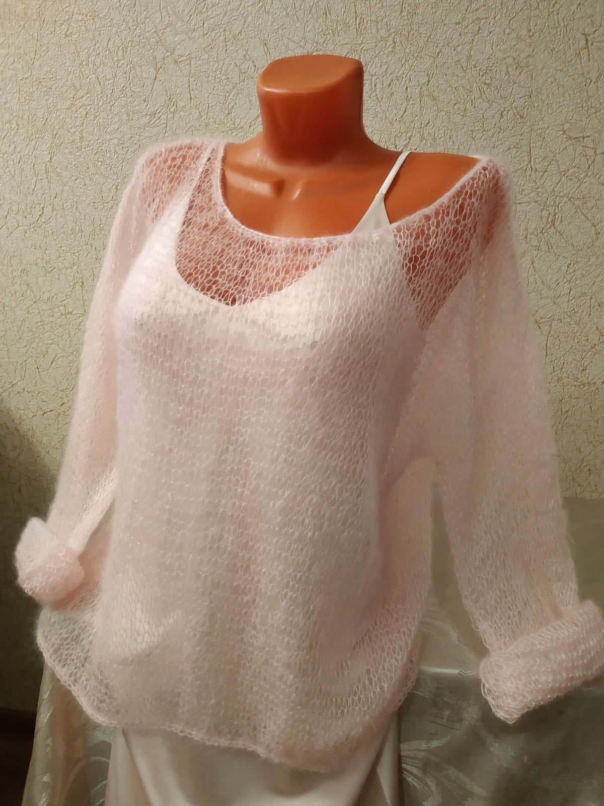 Мохеровые кофты Зарина