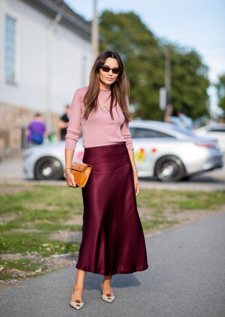 Атласная юбка миди Street Style