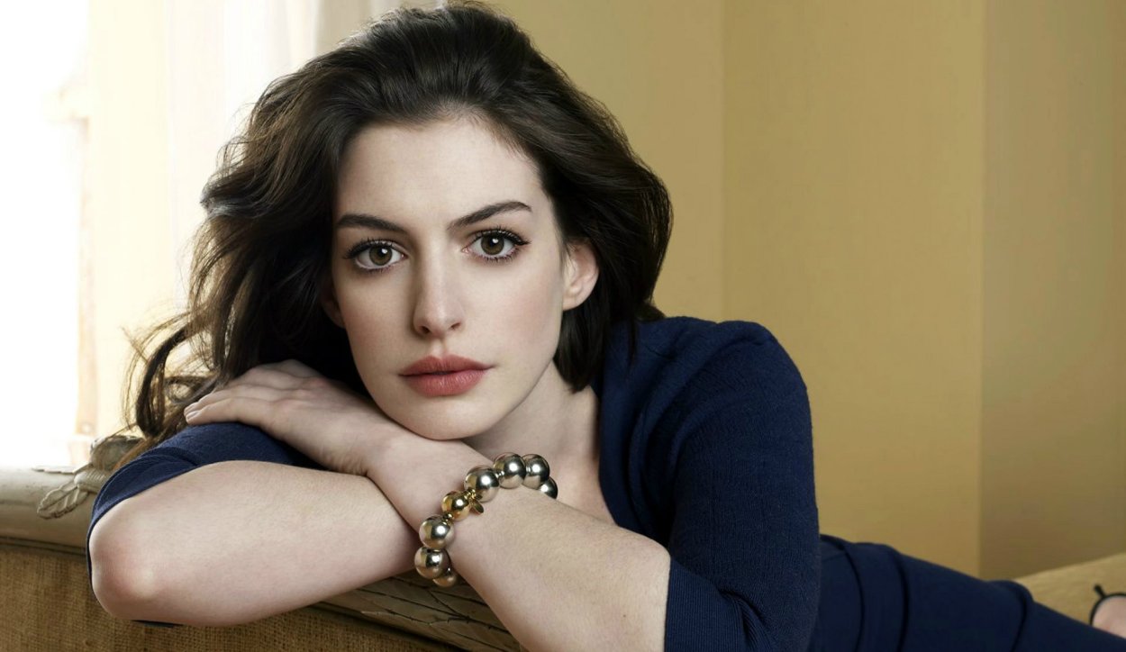 Энн Хэтэуэй Anne Hathaway