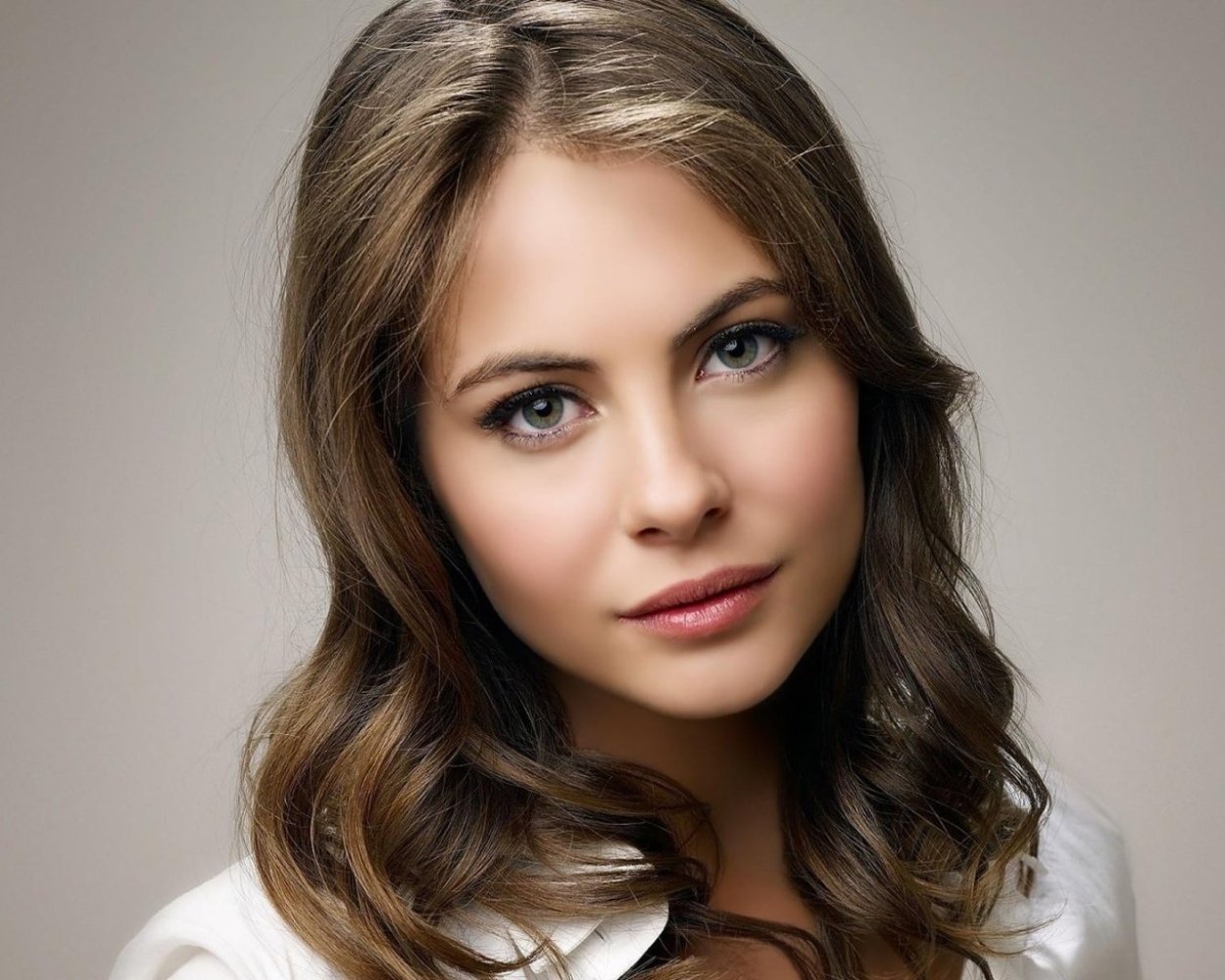 Уилла Холланд