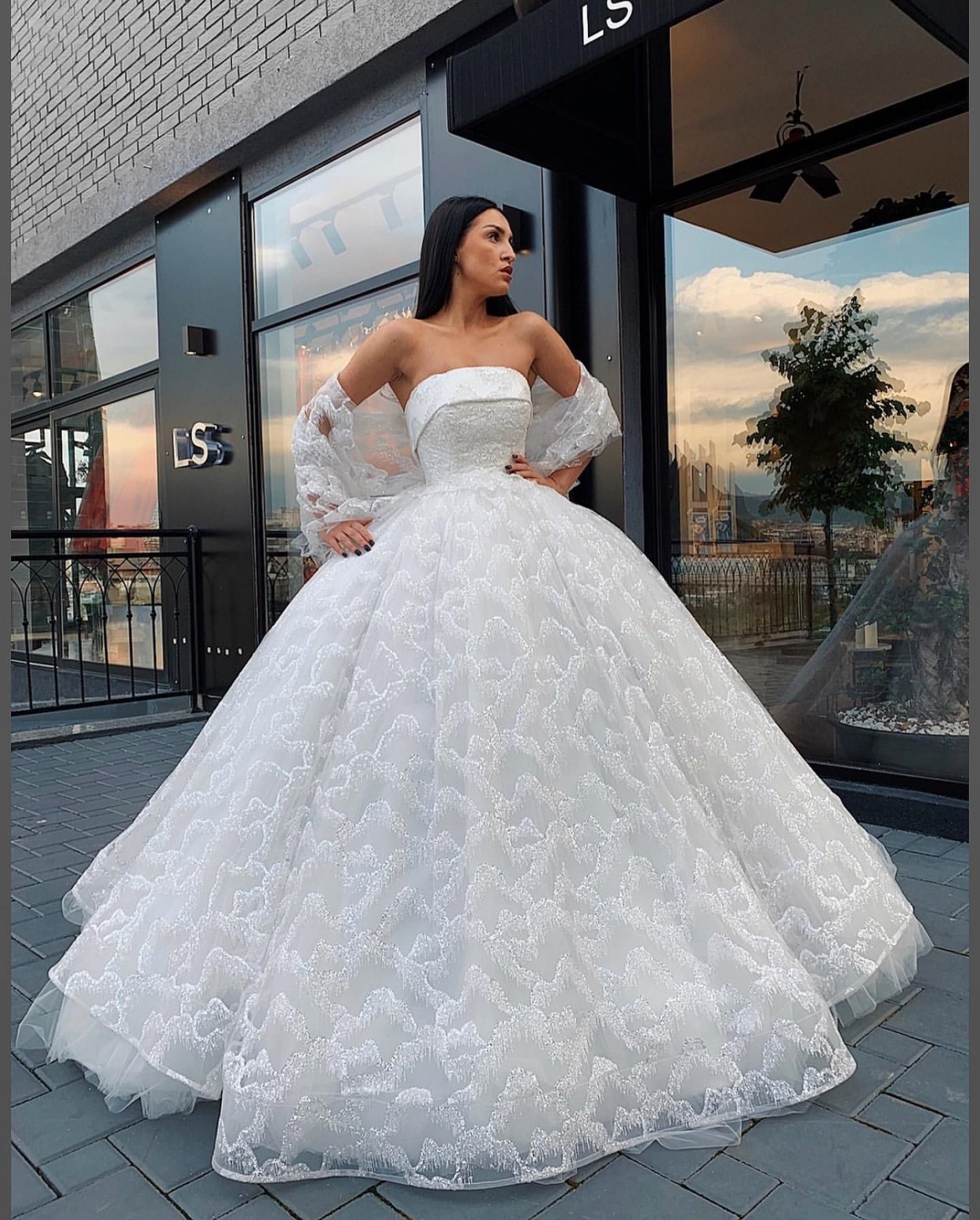 Красивое пышное свадебное платье