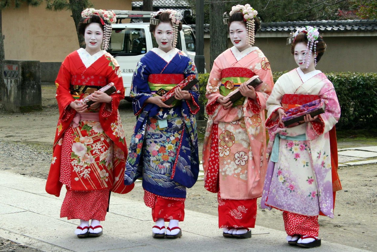 Традиционная японская женская одежда