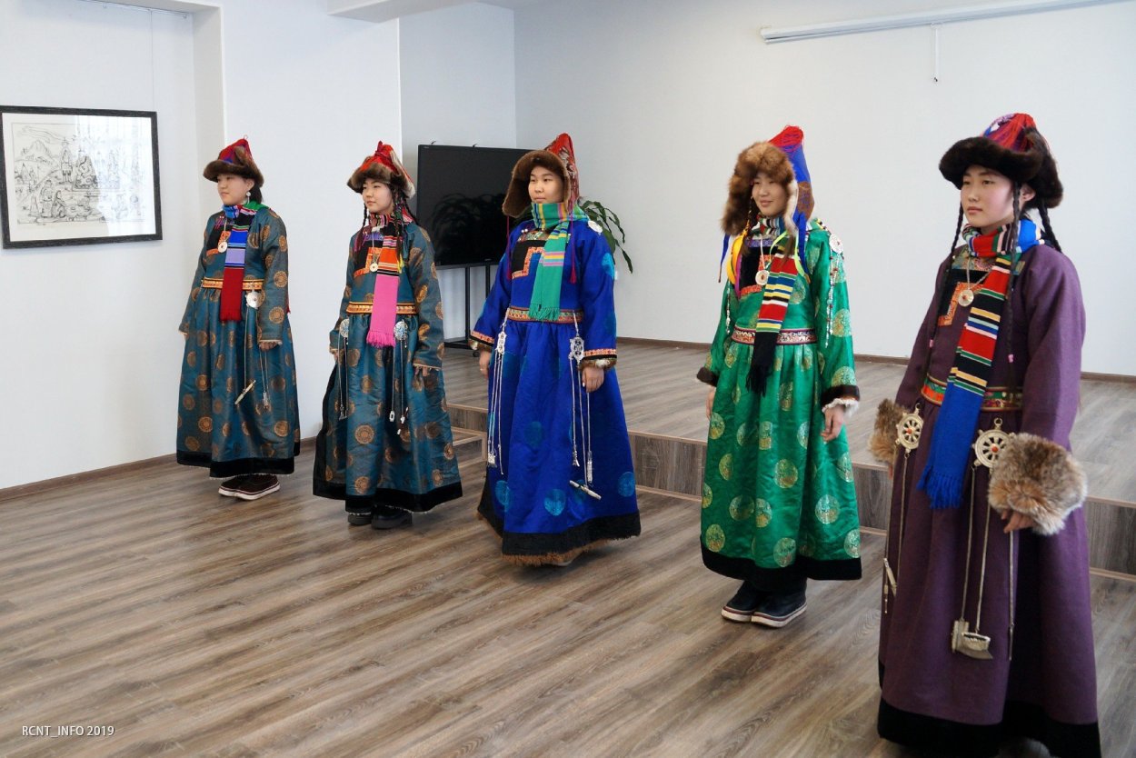 Национальный костюм Хоринских бурят