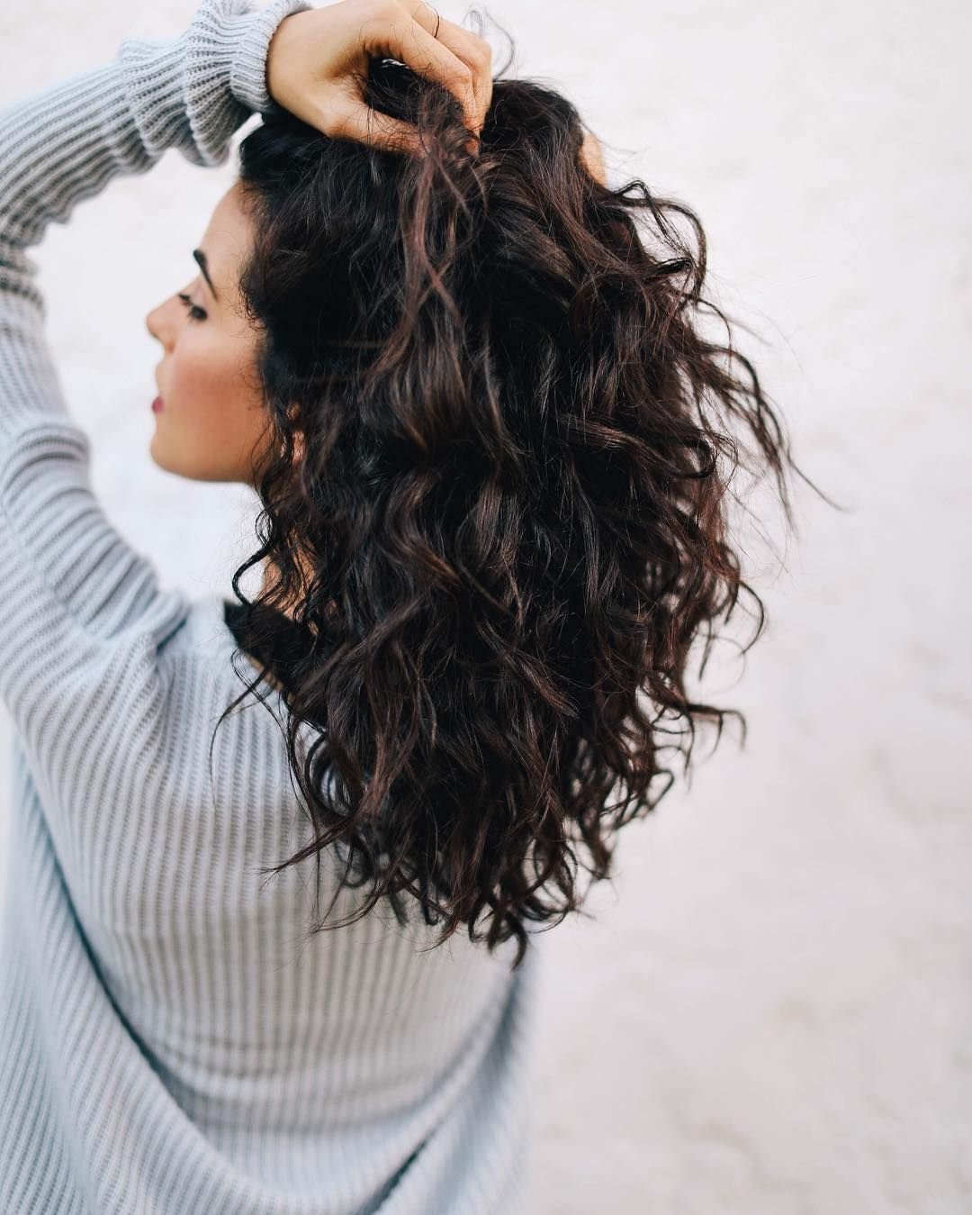 Sazan Hendrix стрижка
