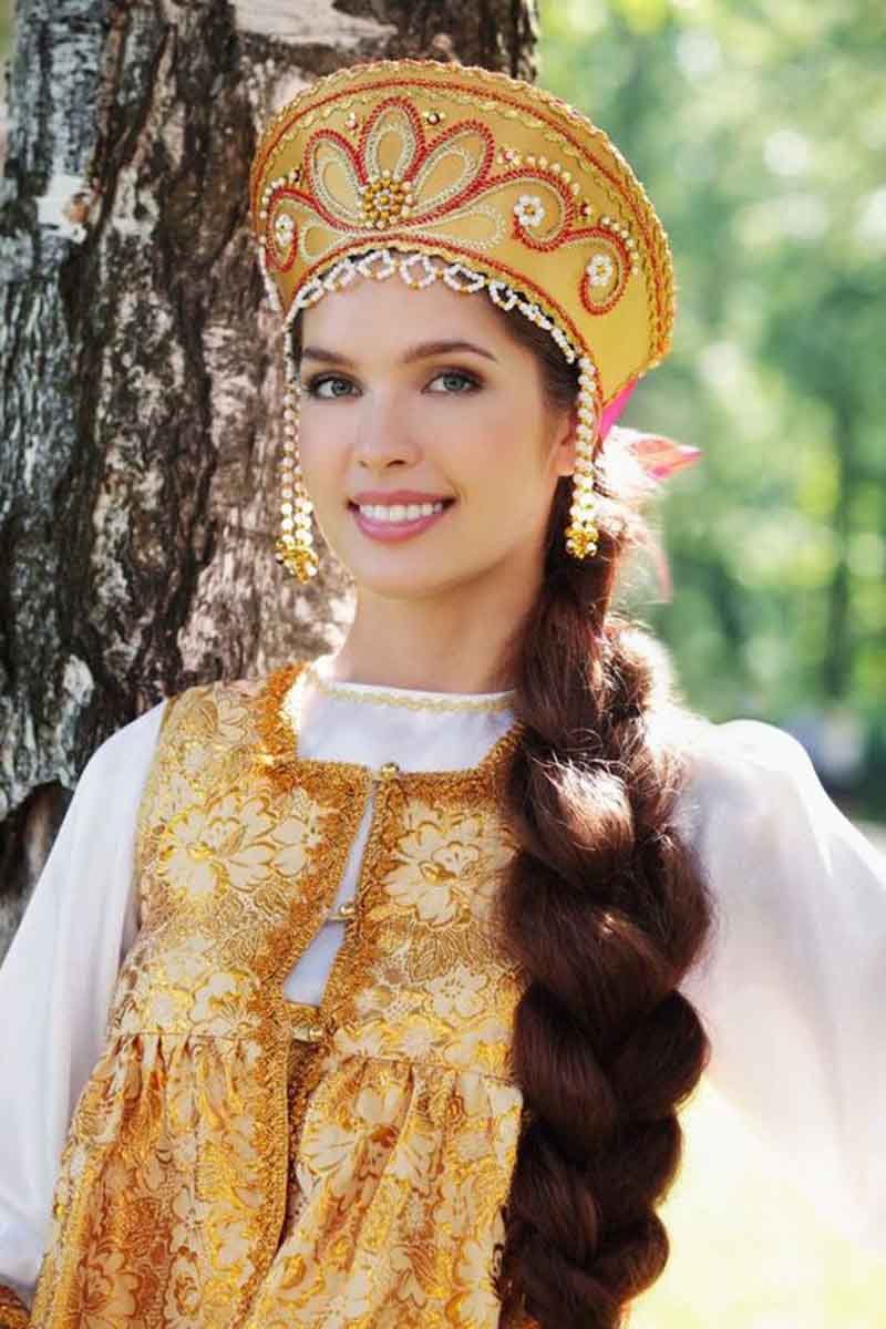 Елизавета Голованова косы