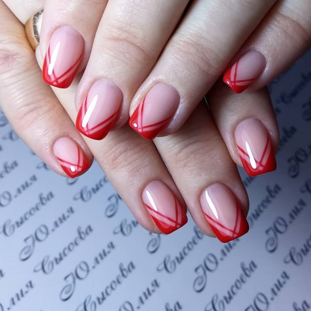 Красный френч на короткие ногти