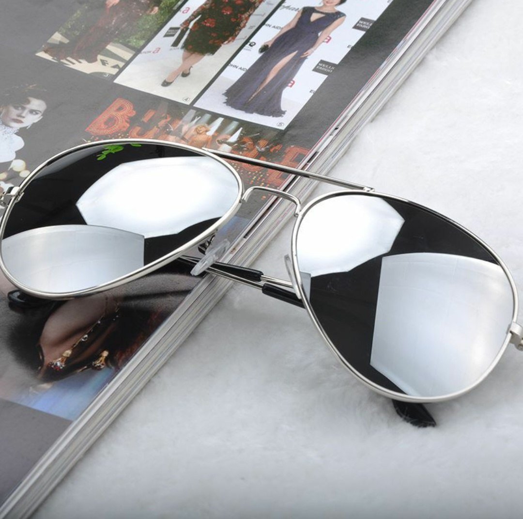 Зеркальные очки Aviator