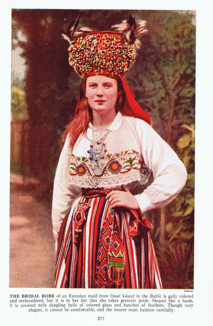 Эстонский народный костюм