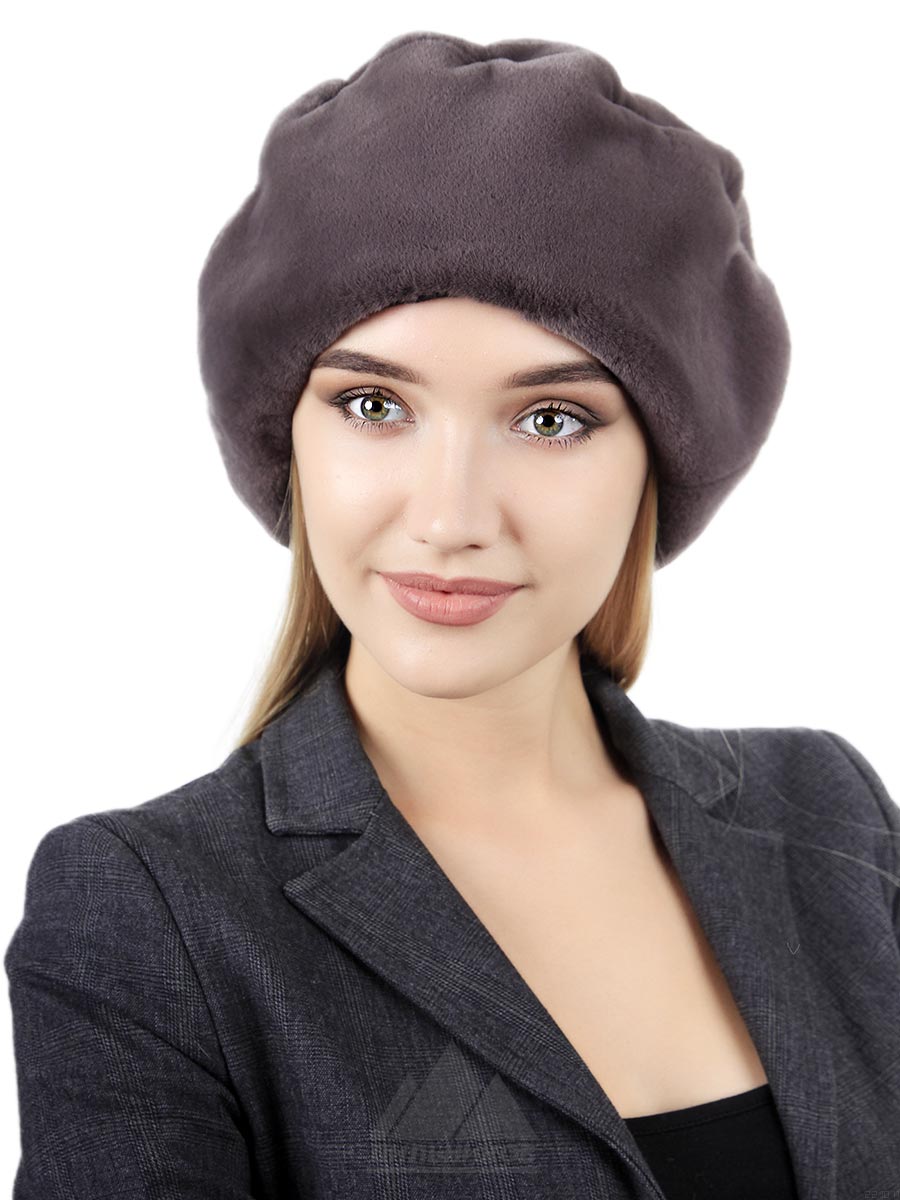 Меховые береты женские