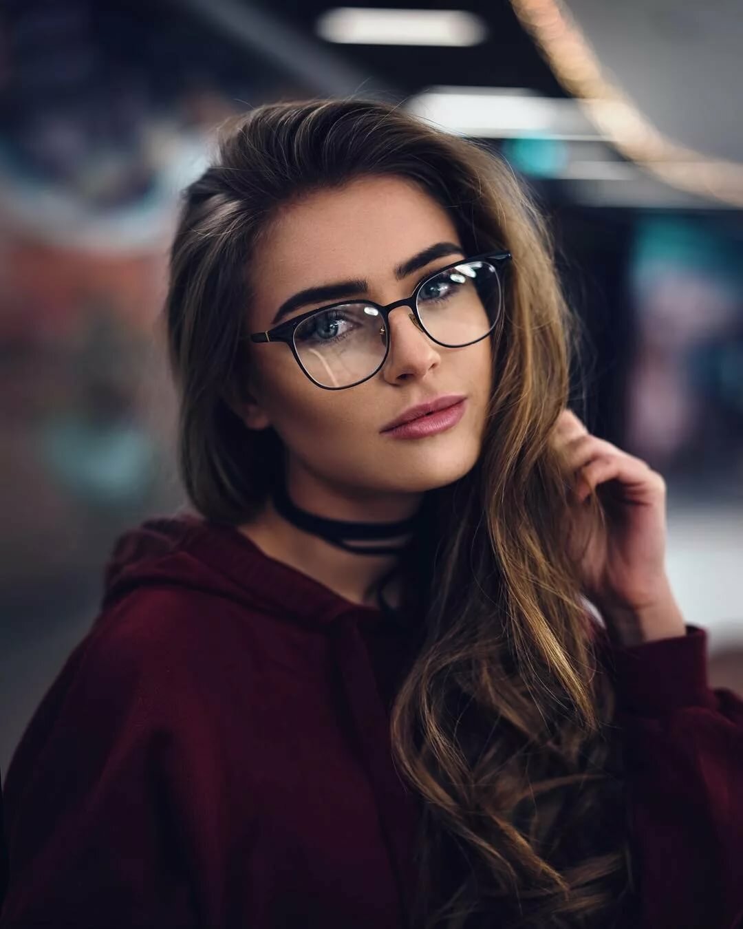 Anna von Klinski в очках