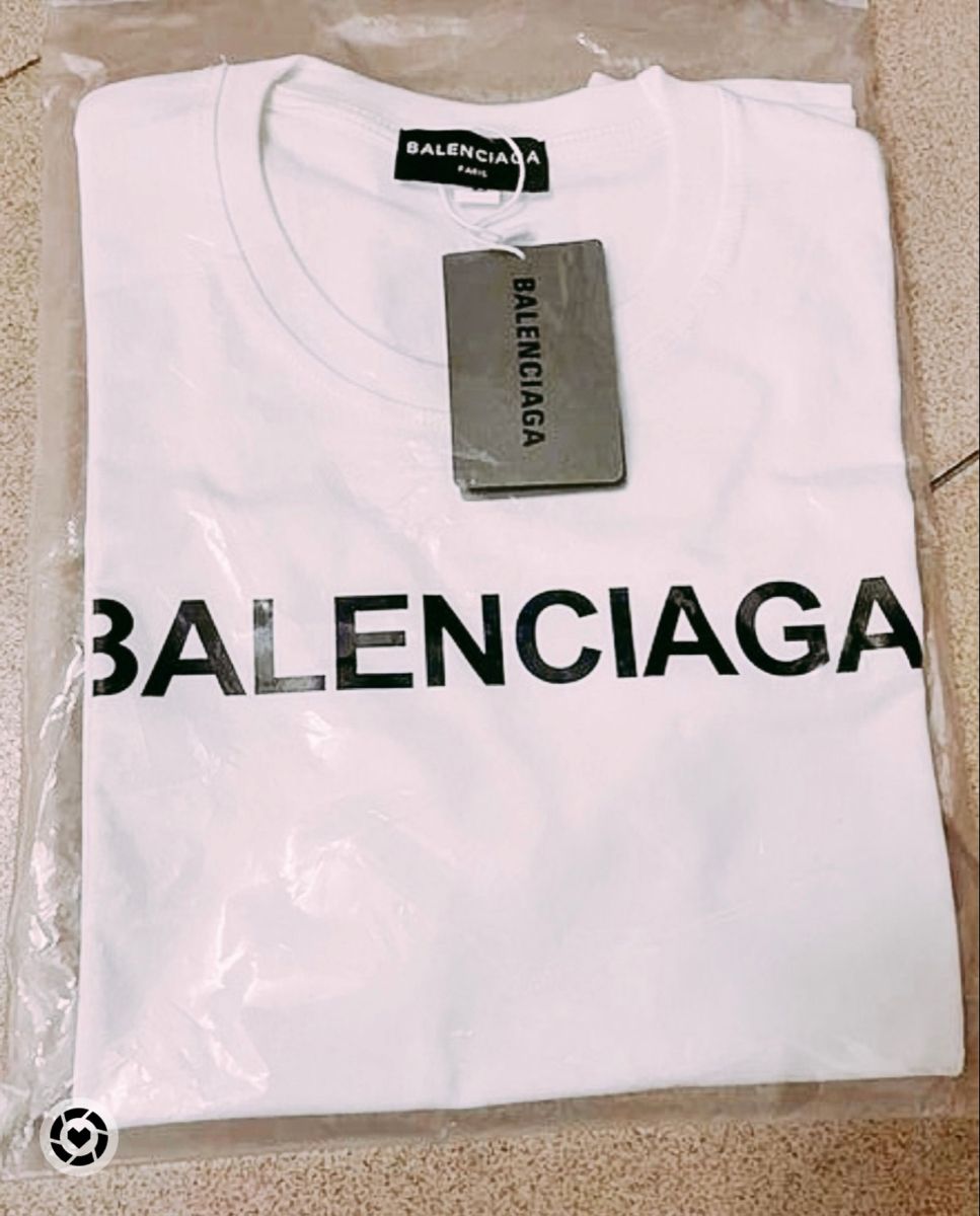 Рваная кофта Balenciaga