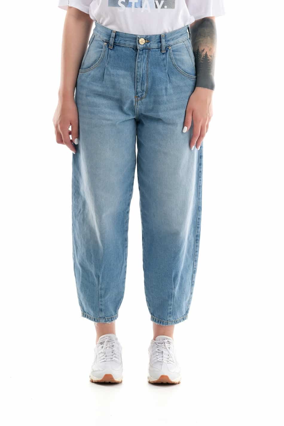 Женские джинсы слоучи