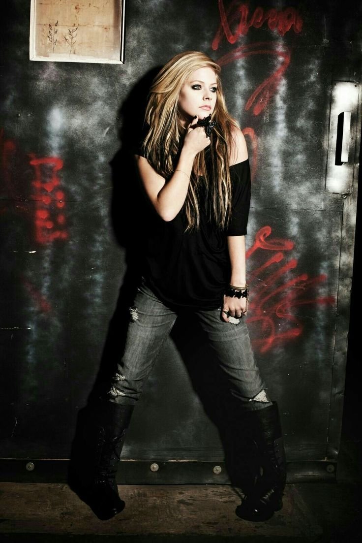 Avril Lavigne Goodbye Lullaby