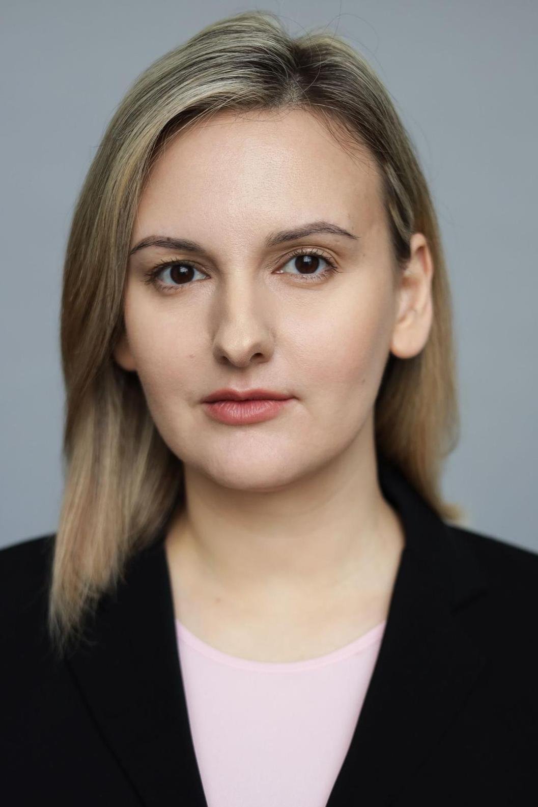Ангелина Дебор