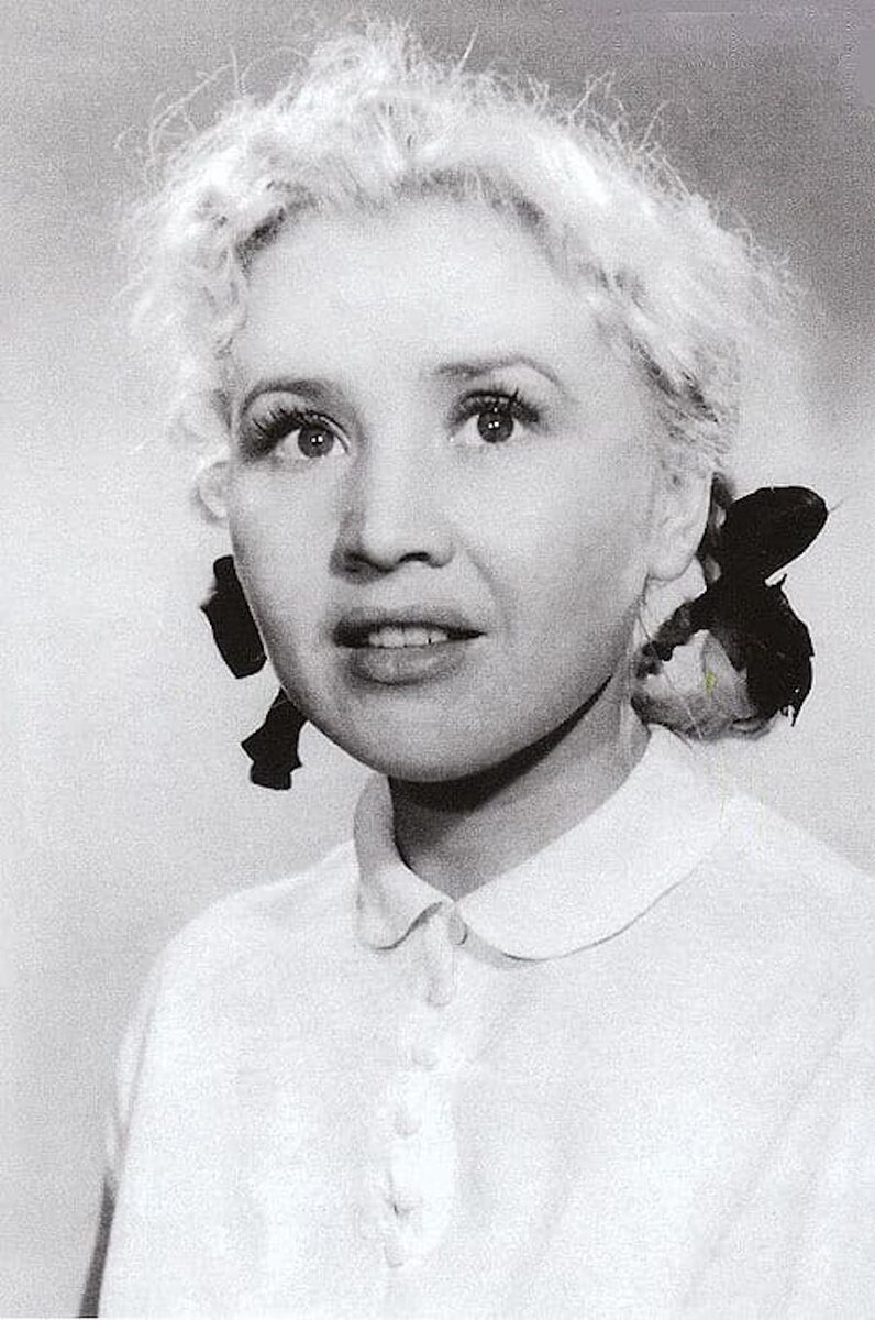 Екатерина Савинова Фрося Бурлакова