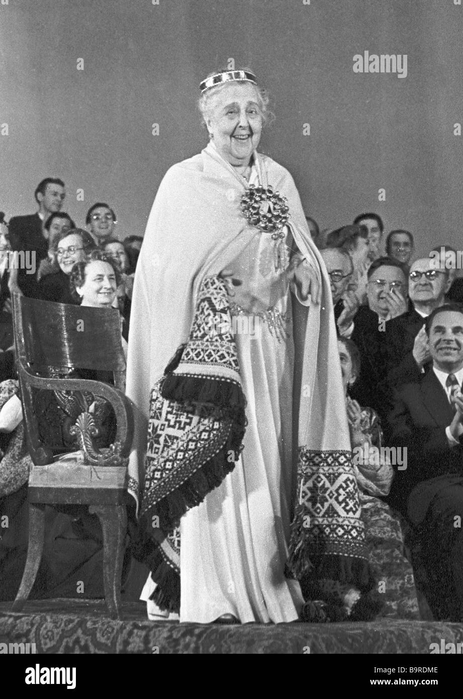 Александра Яблочкина актриса