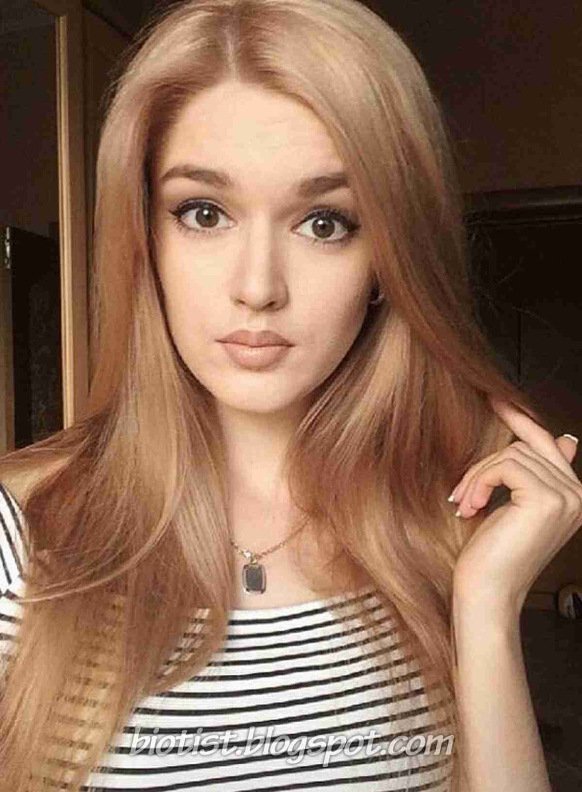 Alisa Manyonok