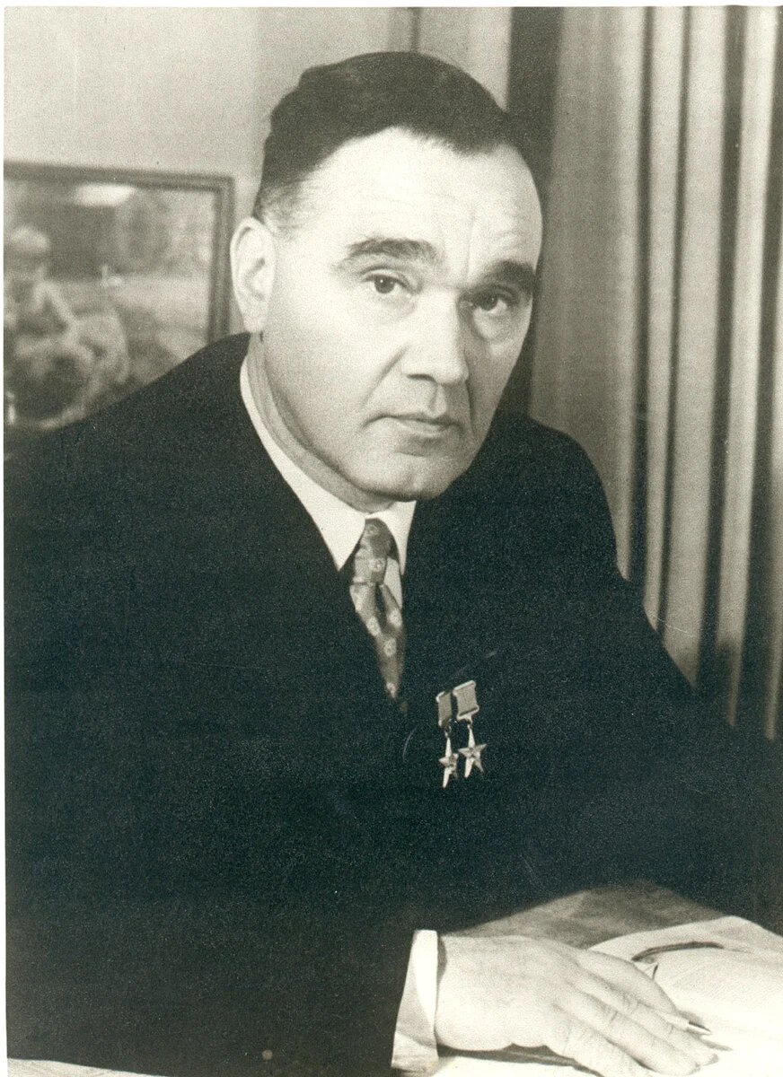 Александр Сергеевич Яковлев