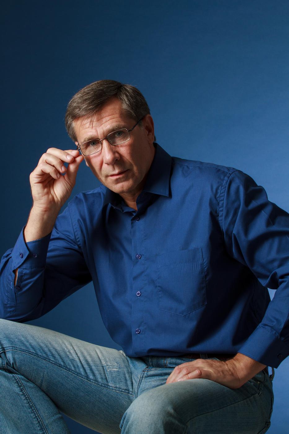 Александр Яковлев актер