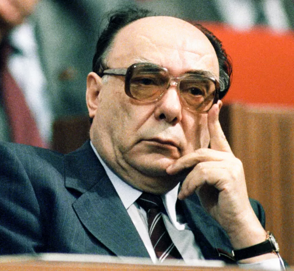 А Н Яковлев 1985