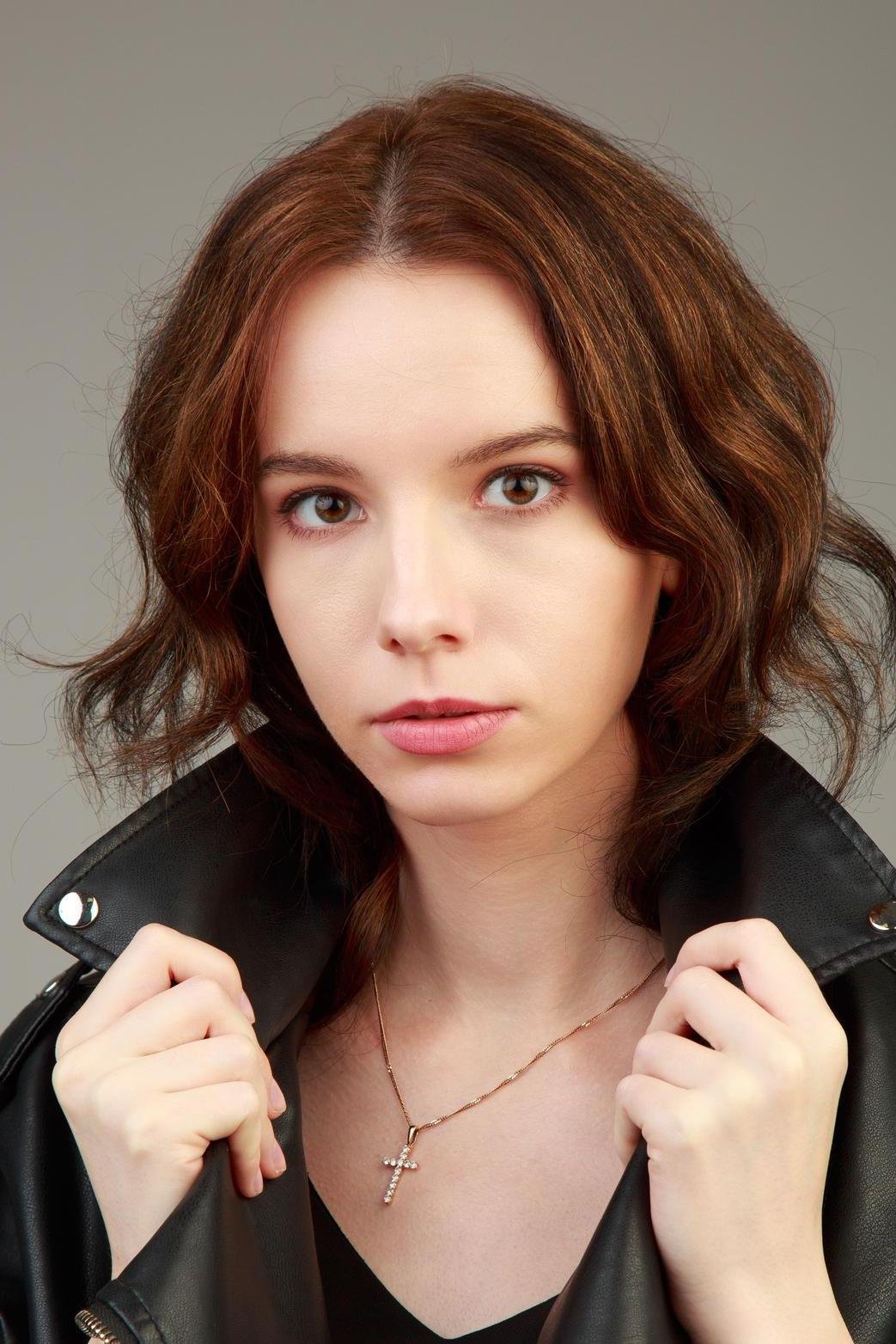 Елена Возжаева актриса