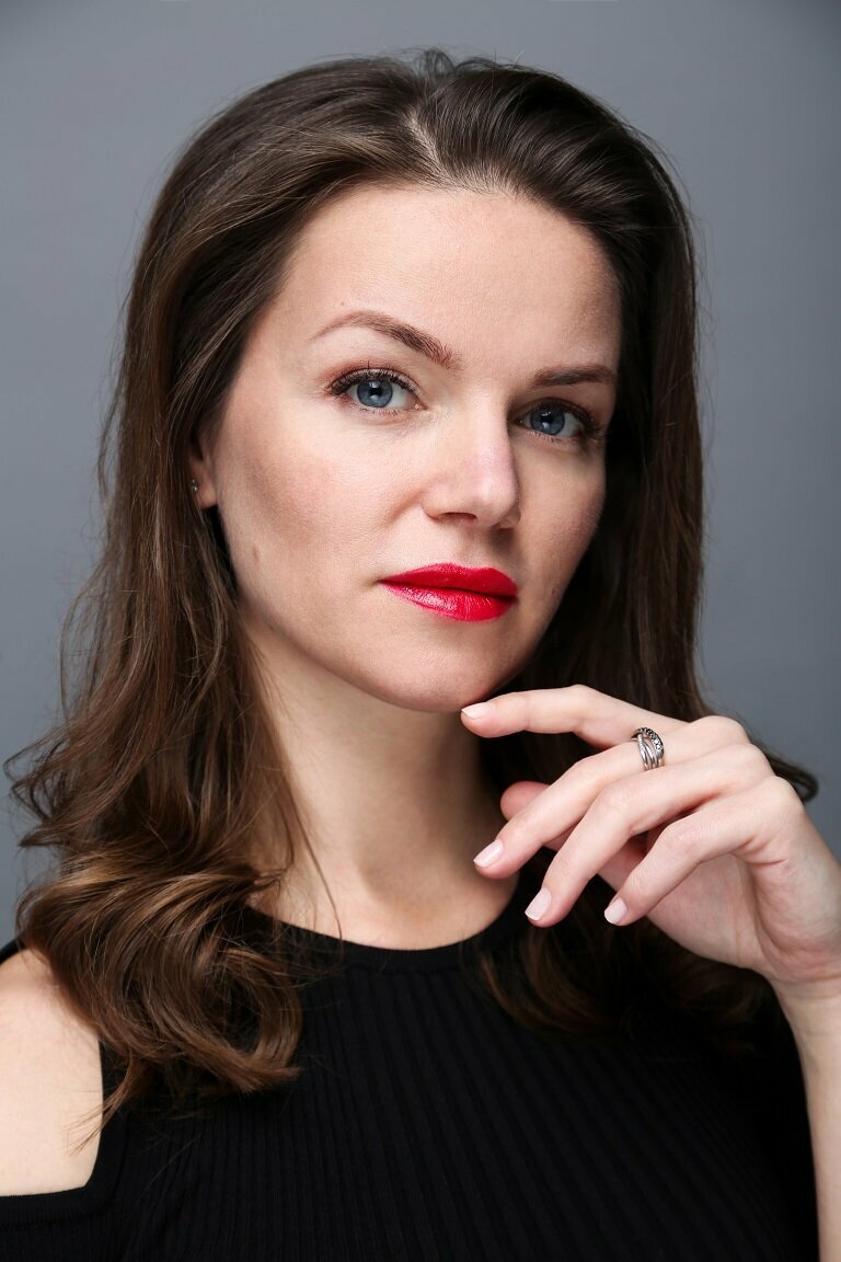 Анна Славина