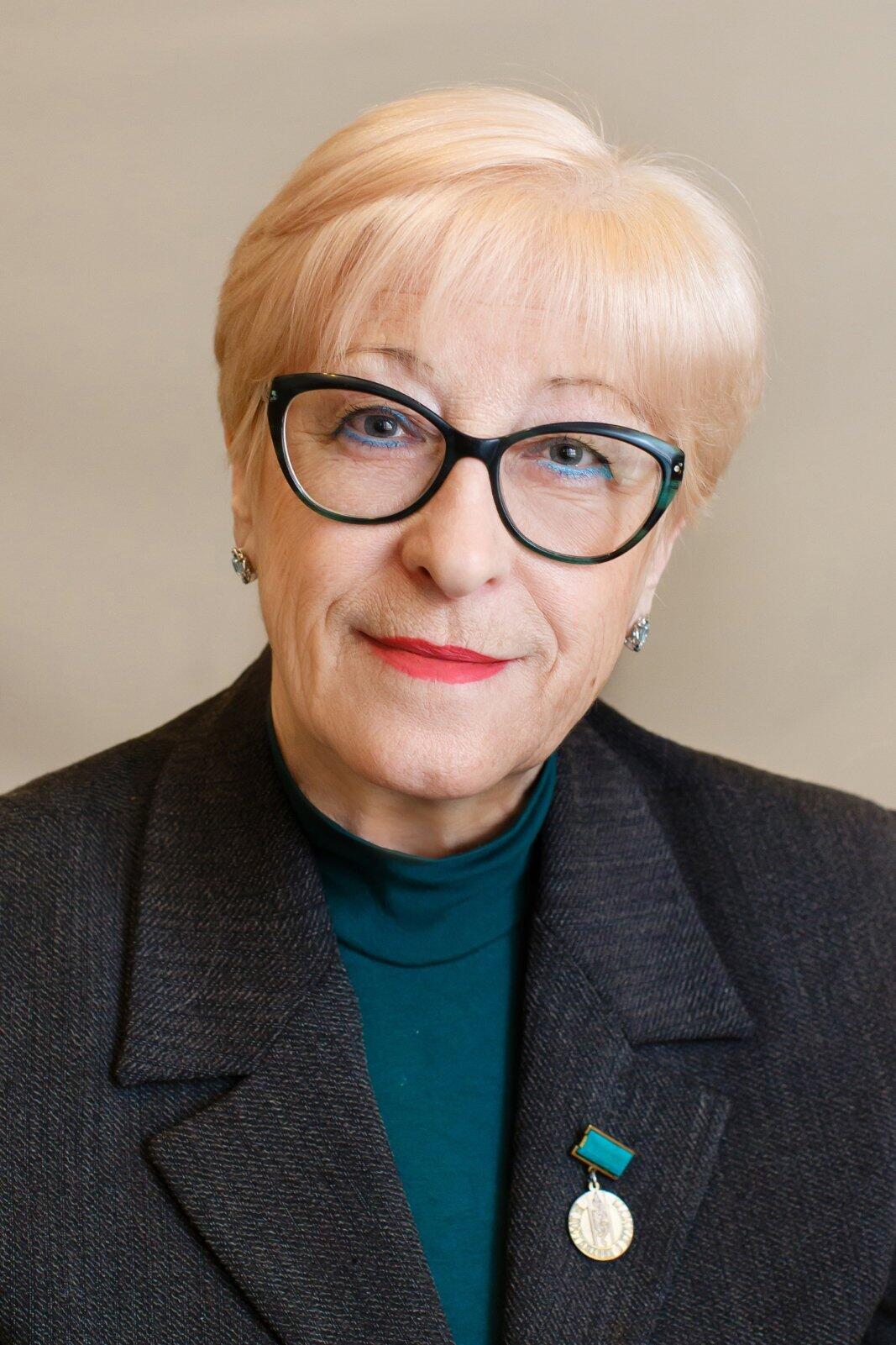 Людмила Попкова