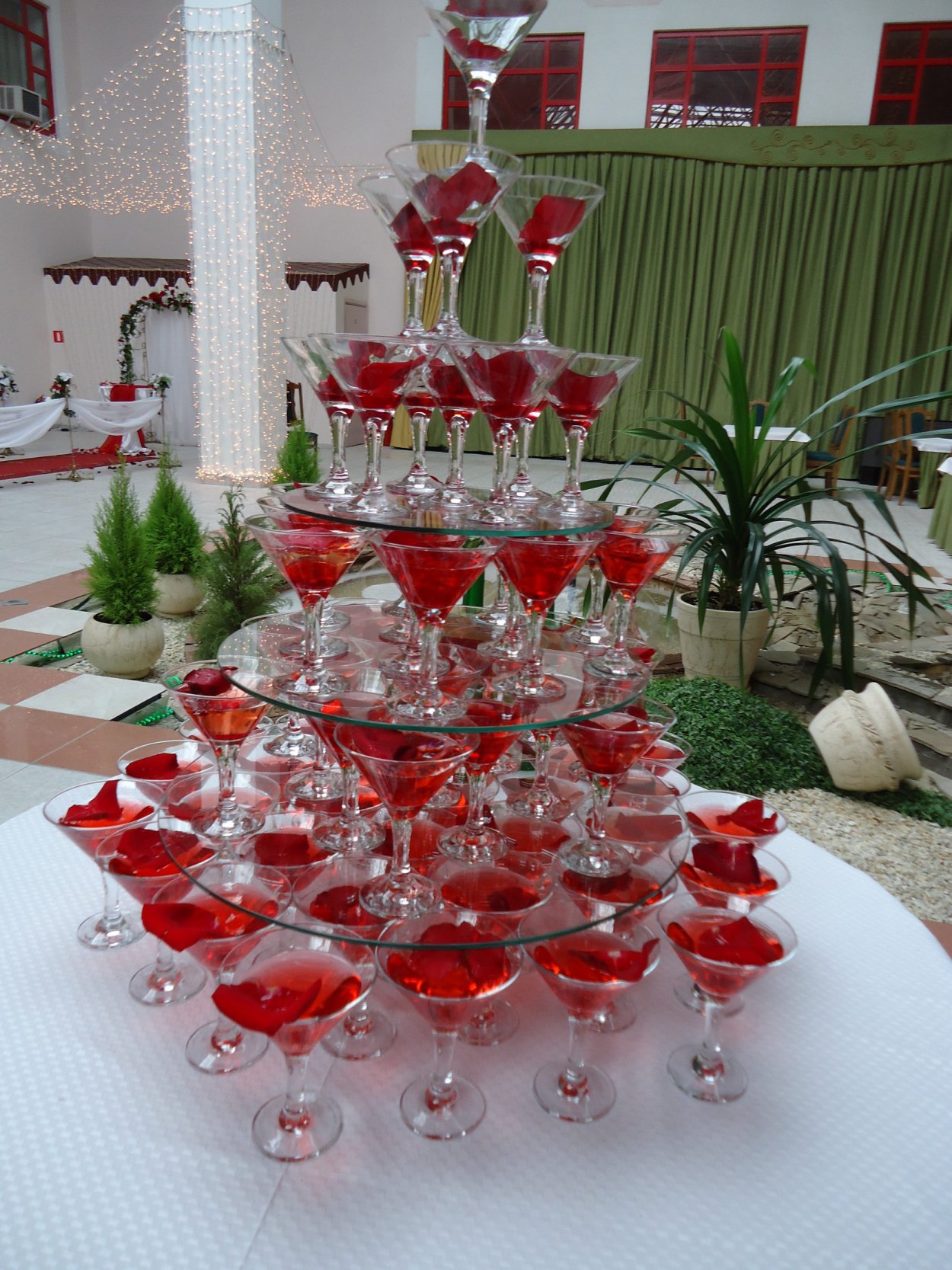 Каскад из шампанского