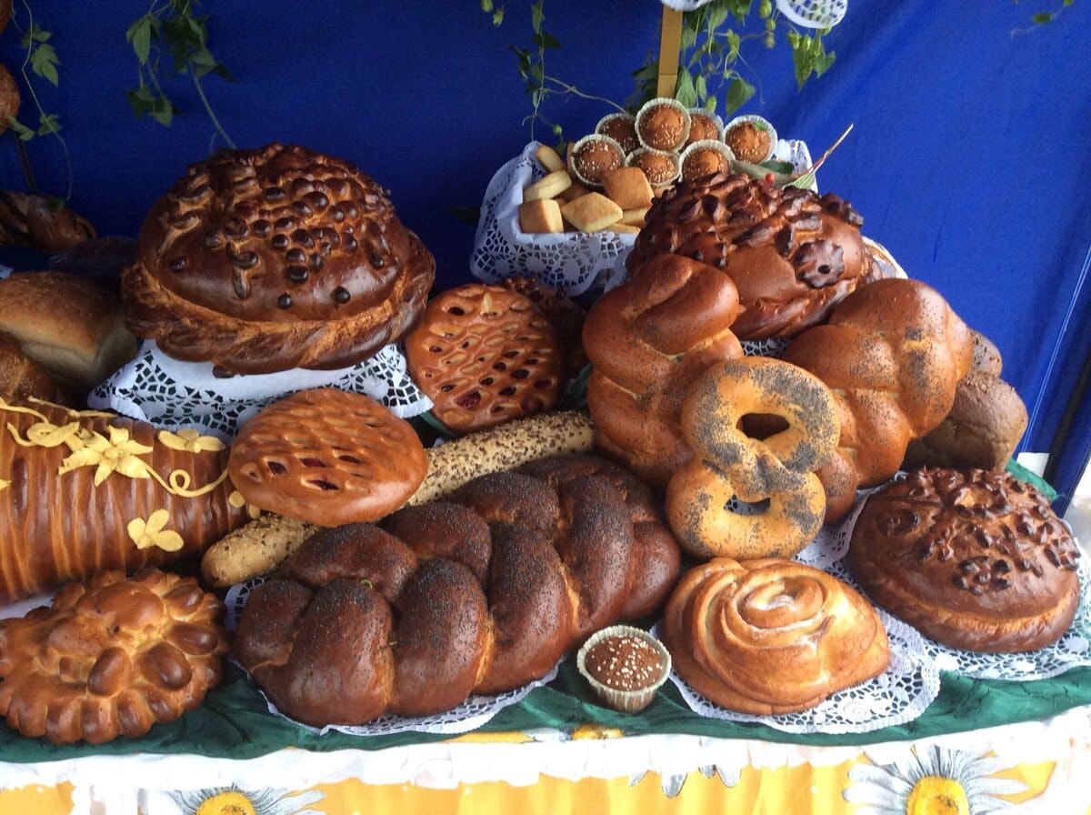 Хлебобулочные изделия каравай