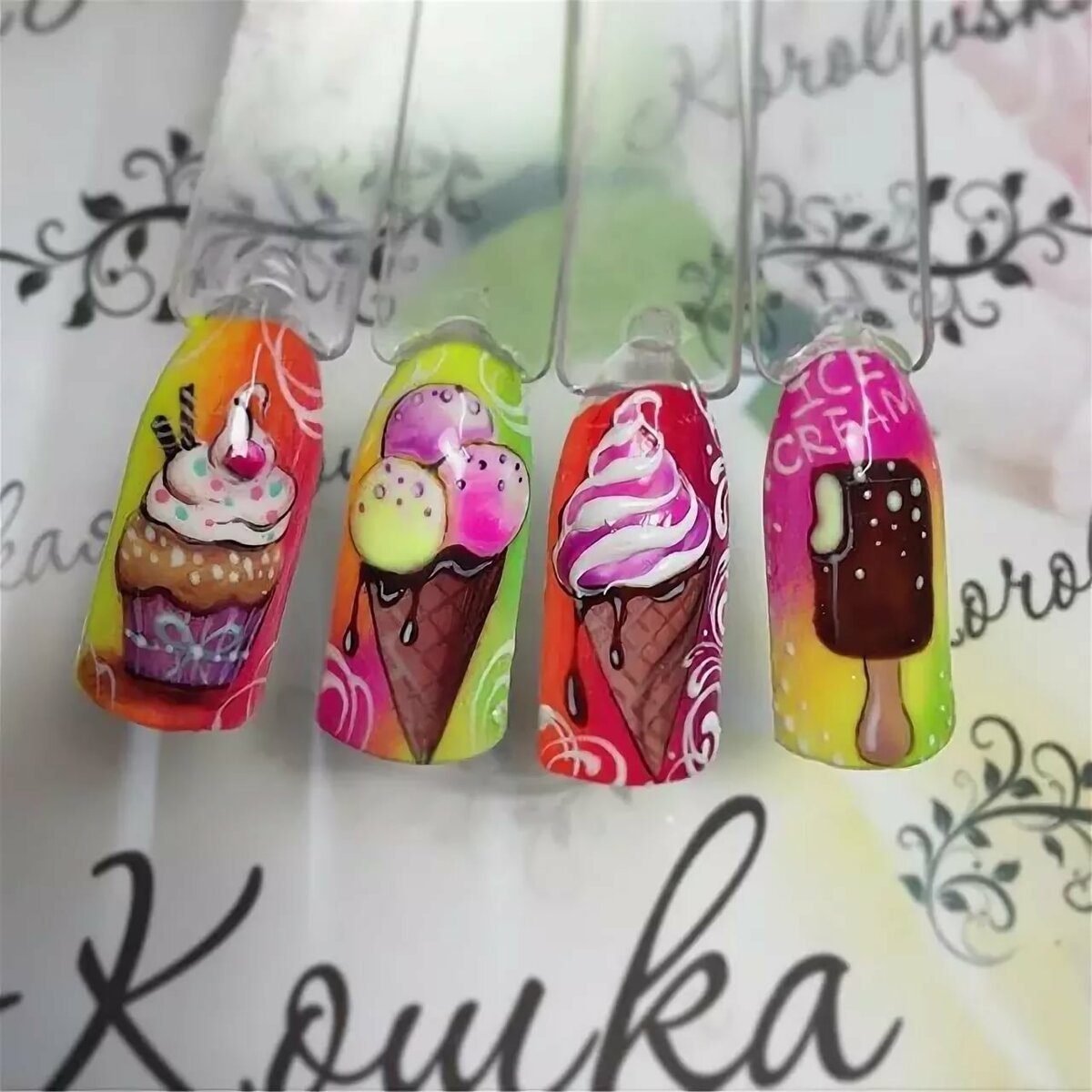 Маникюр конфетка