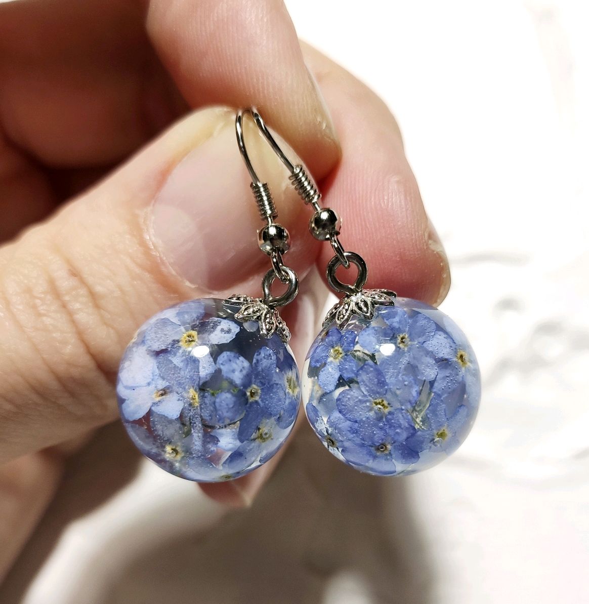 Сергииз эпоксидной смолы