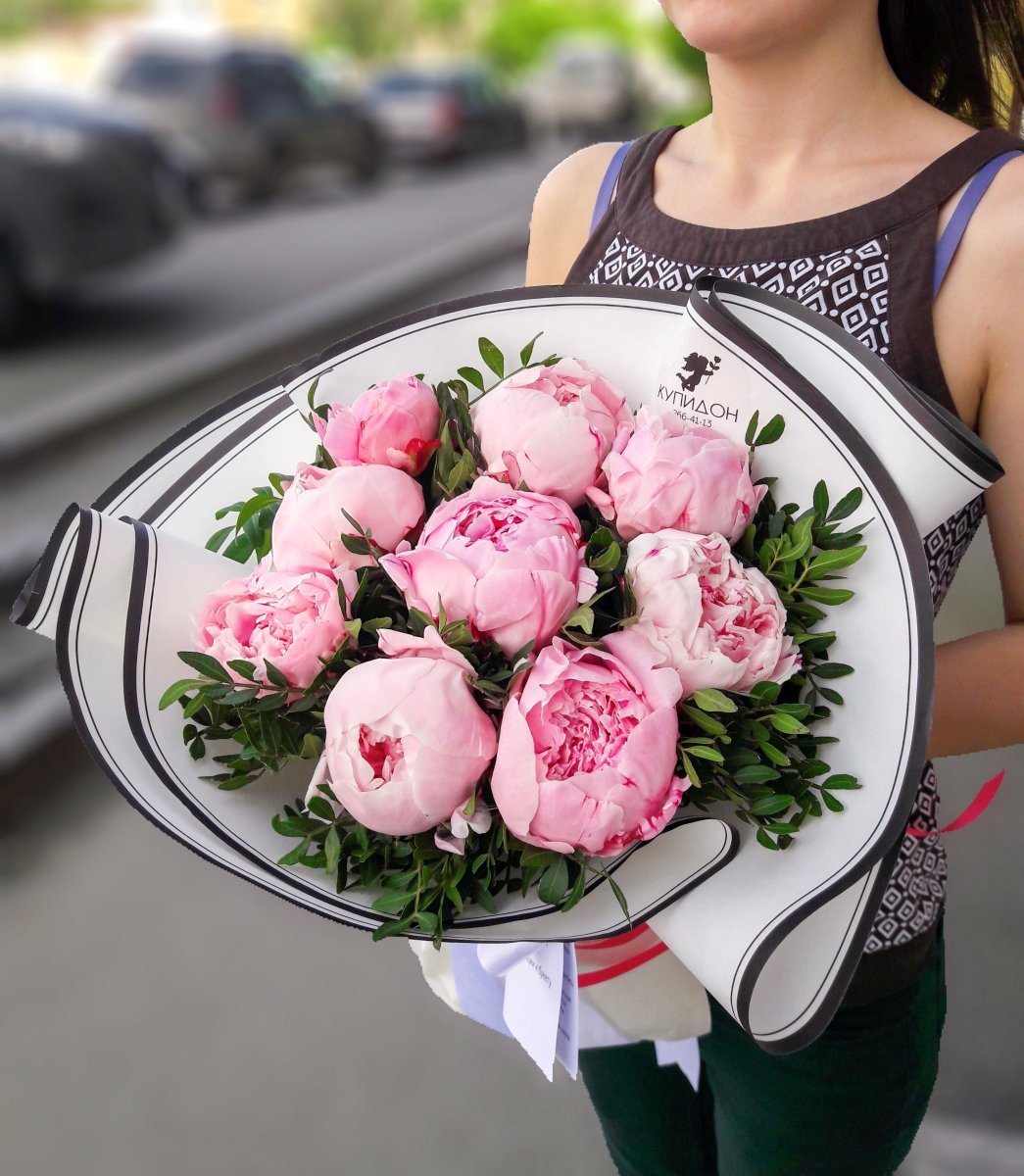 Сборные букеты с пионами