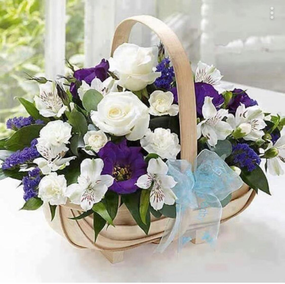 Корзина с цветами