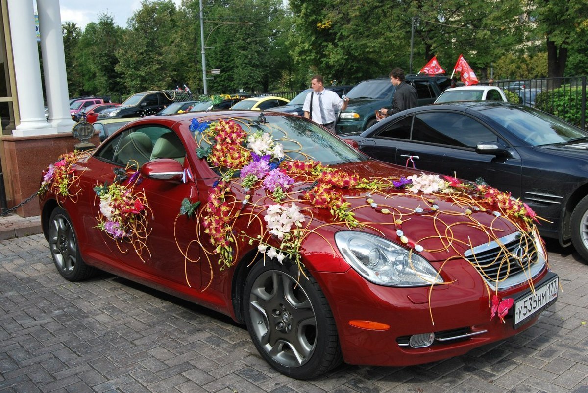 Украшение автомобиля