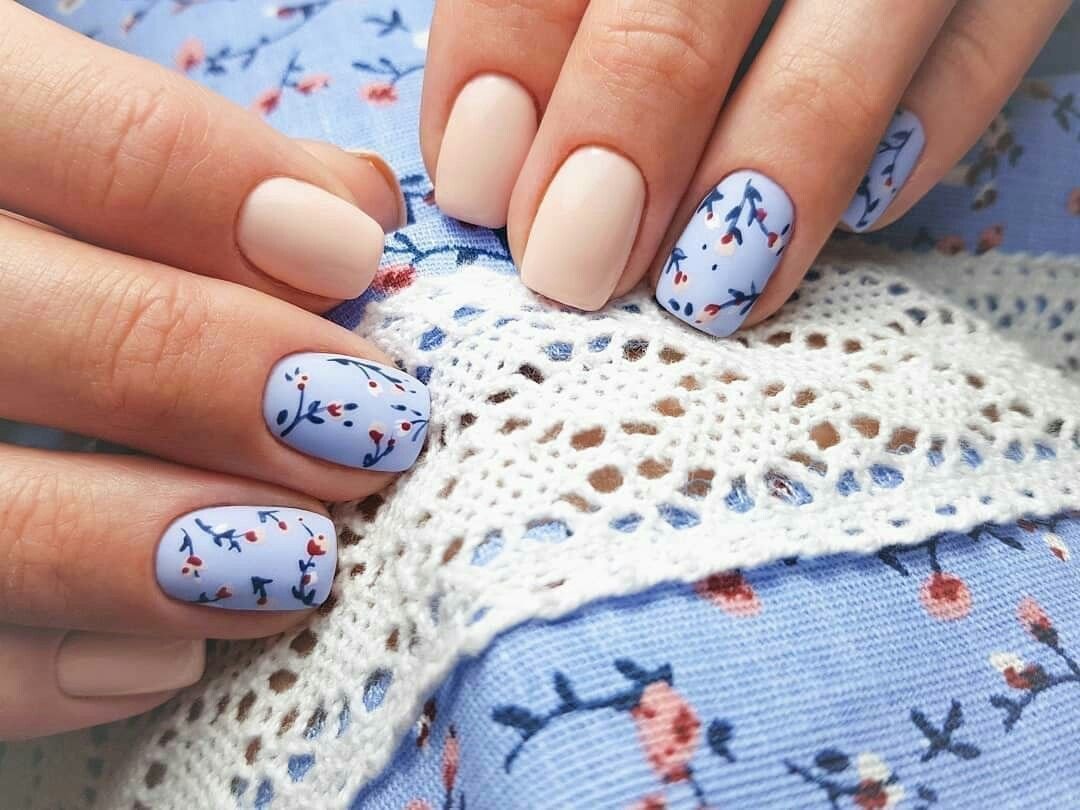 Нежный весенний маникюр на короткие ногти