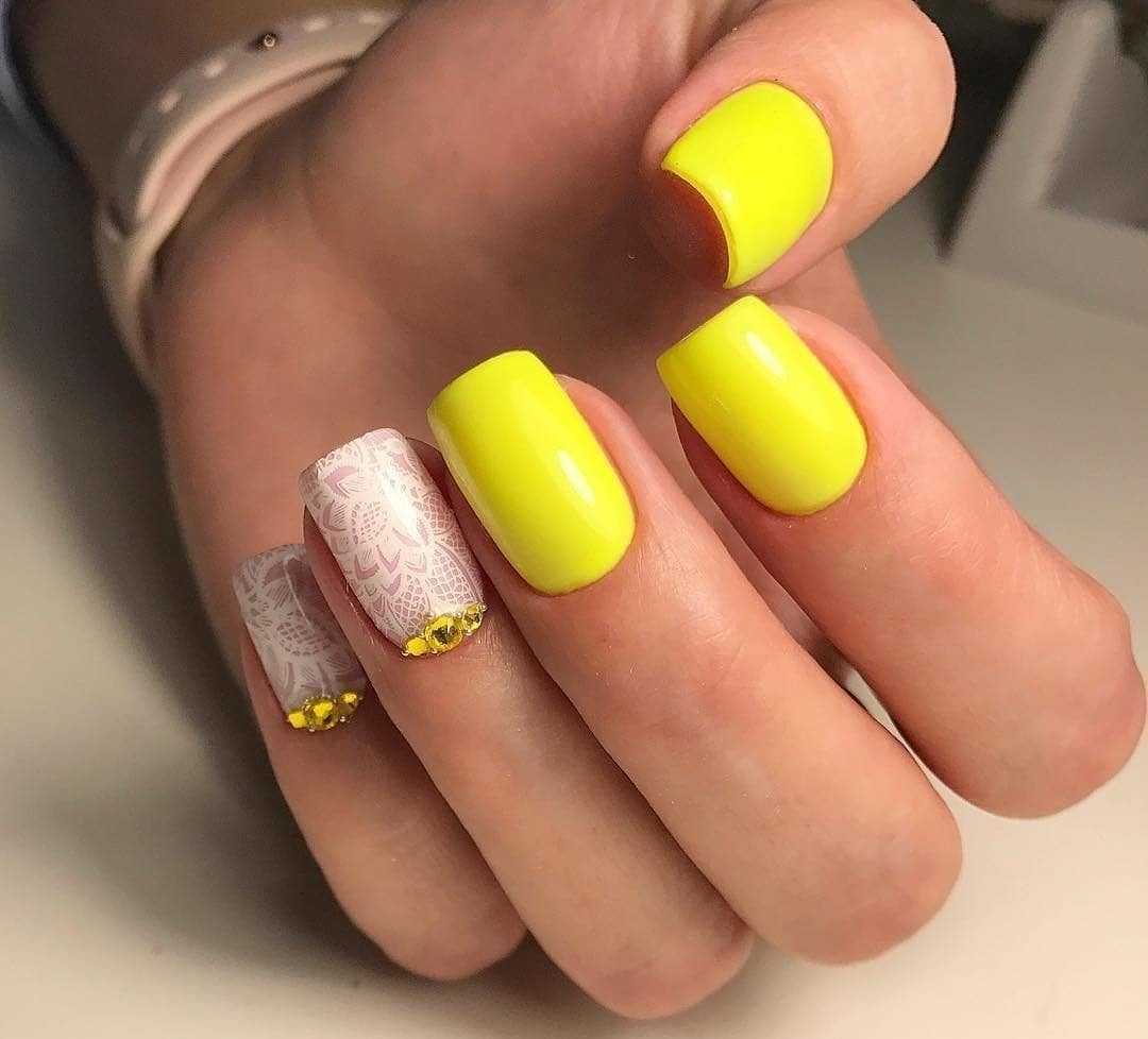 Модный летний маникюр