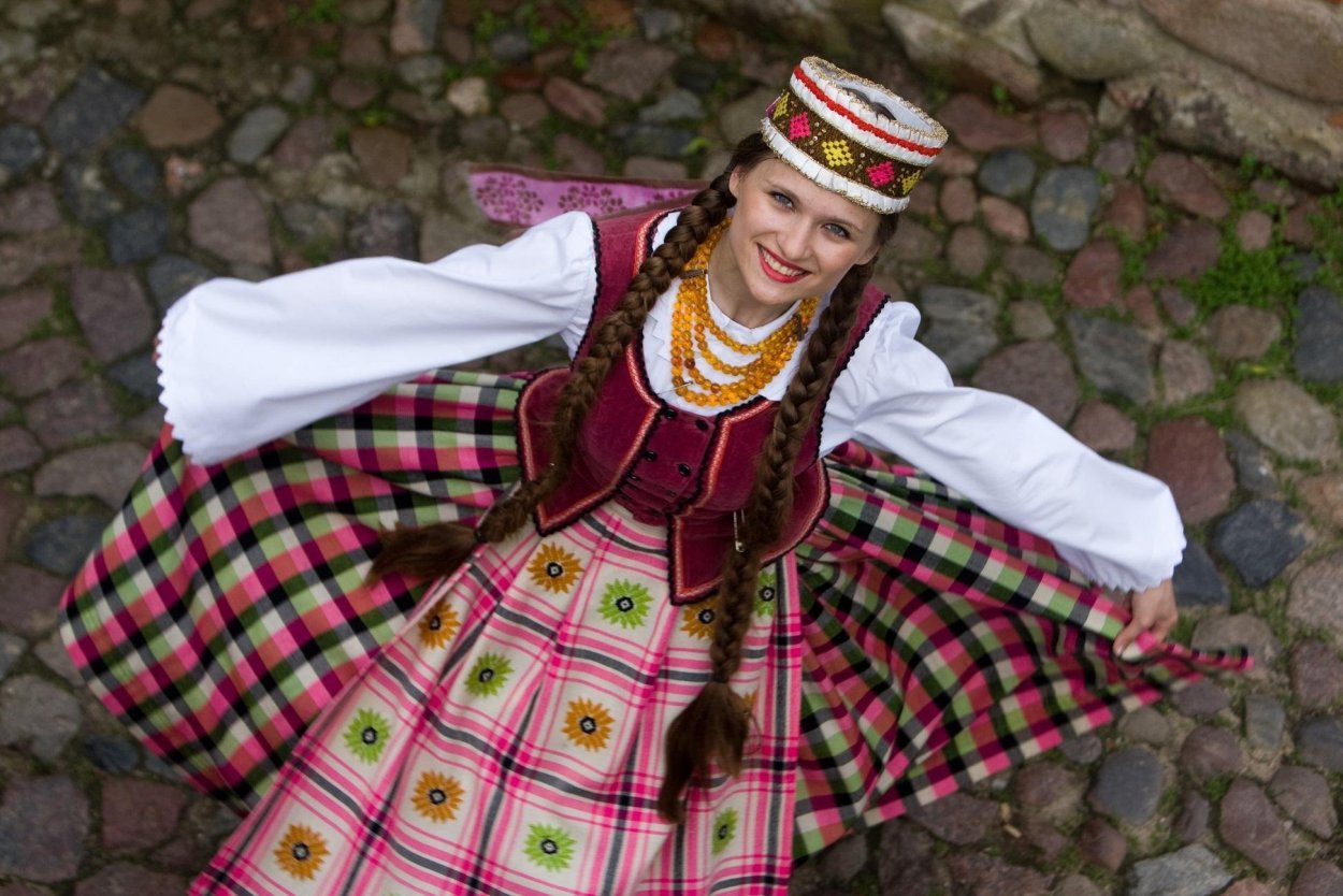 Эстонский костюм женский