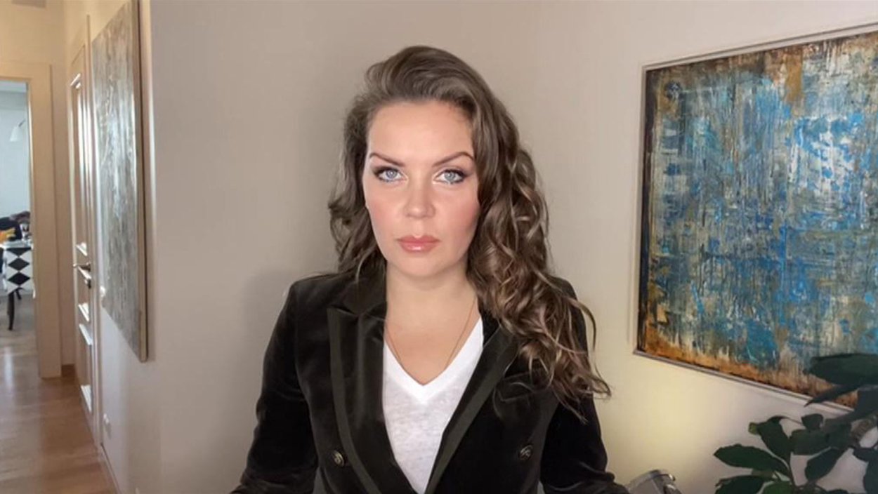 Ведущая Екатерина Грачева