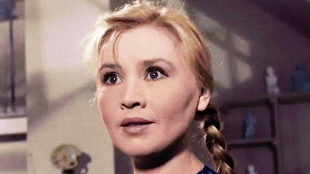Екатерина Савинова