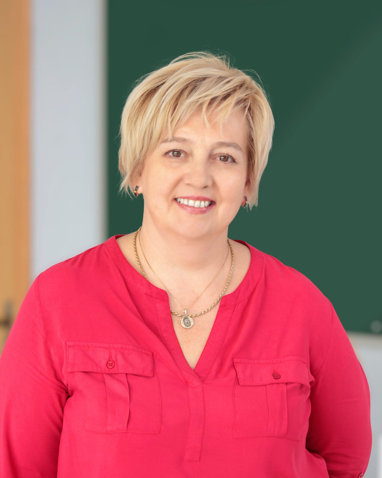 Попова Юлия Борисовна