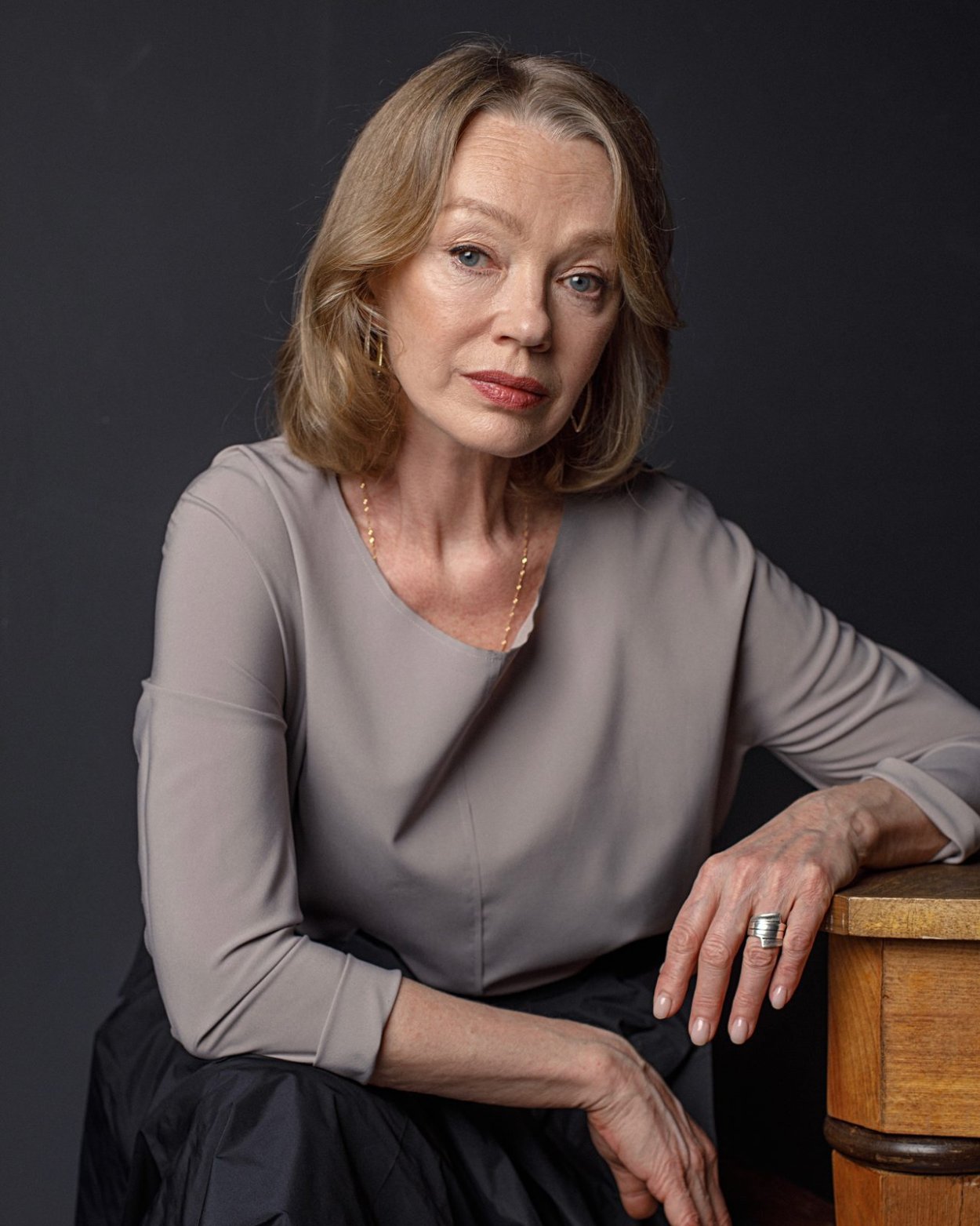 Елена Попова актриса