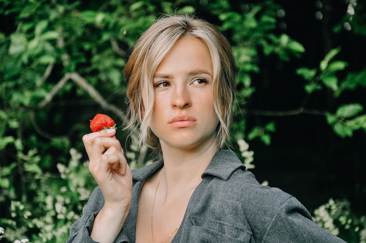Екатерина Клочкова красный берег