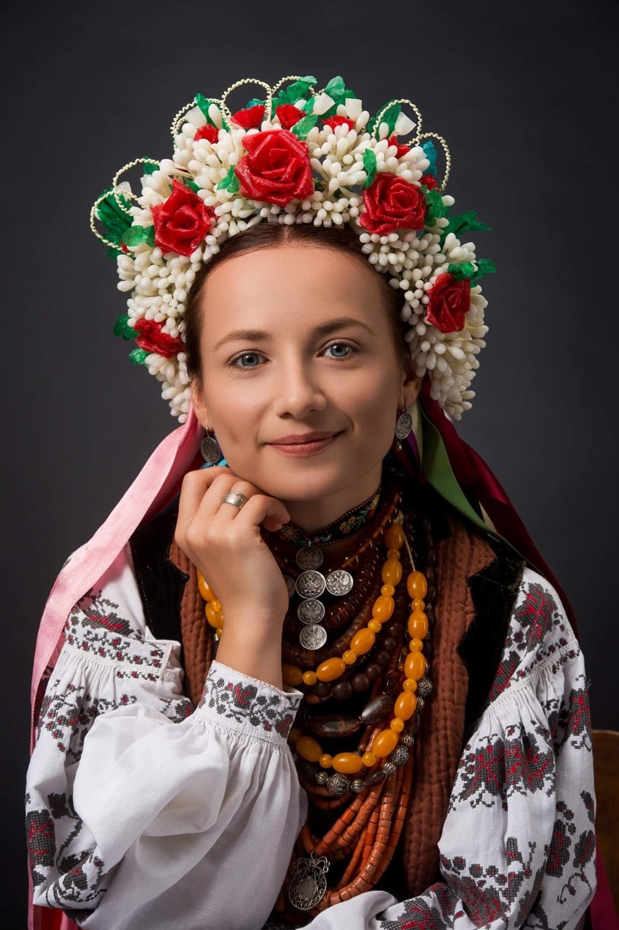 Народный костюм с венком