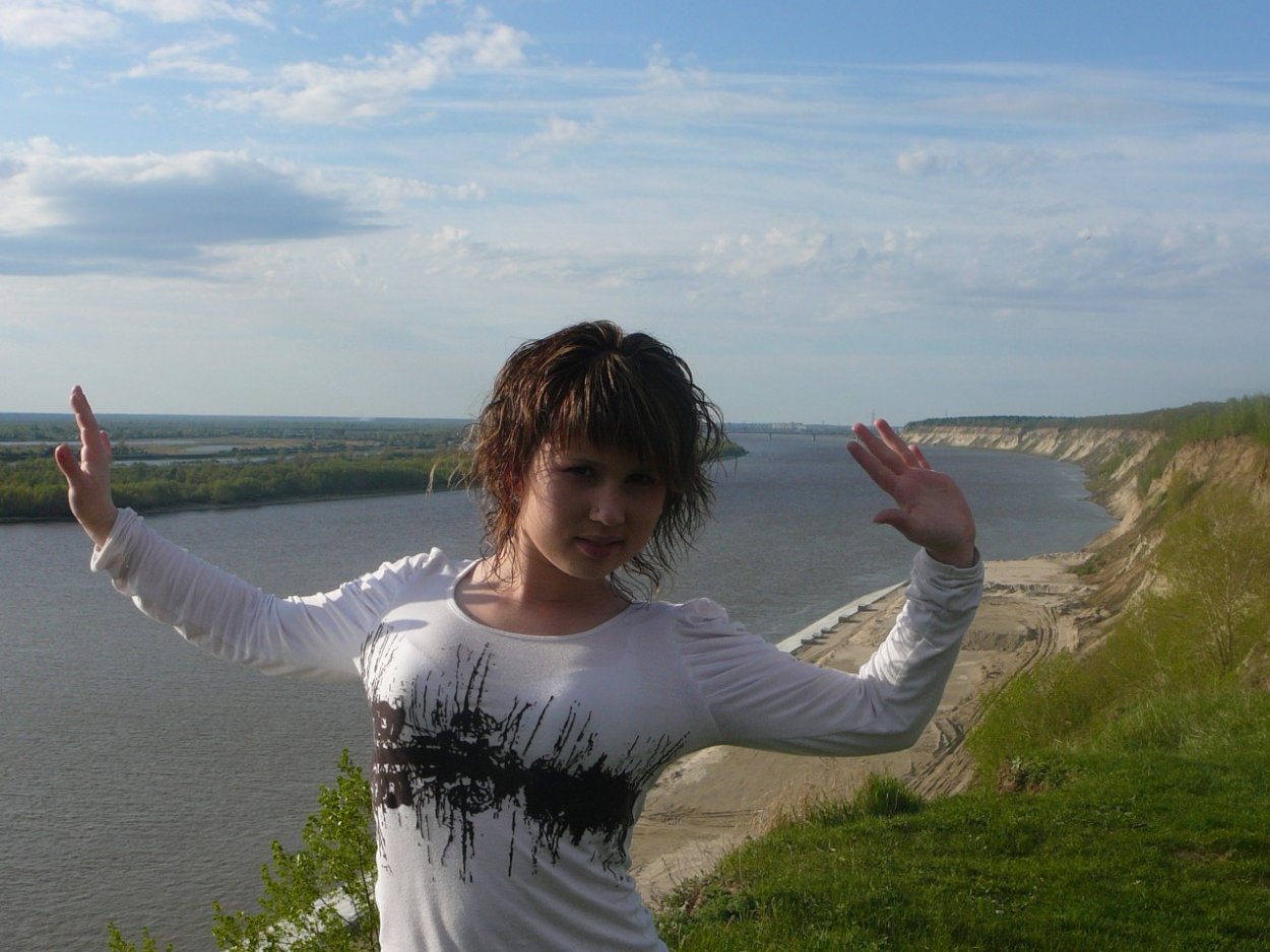 Лена Колганова