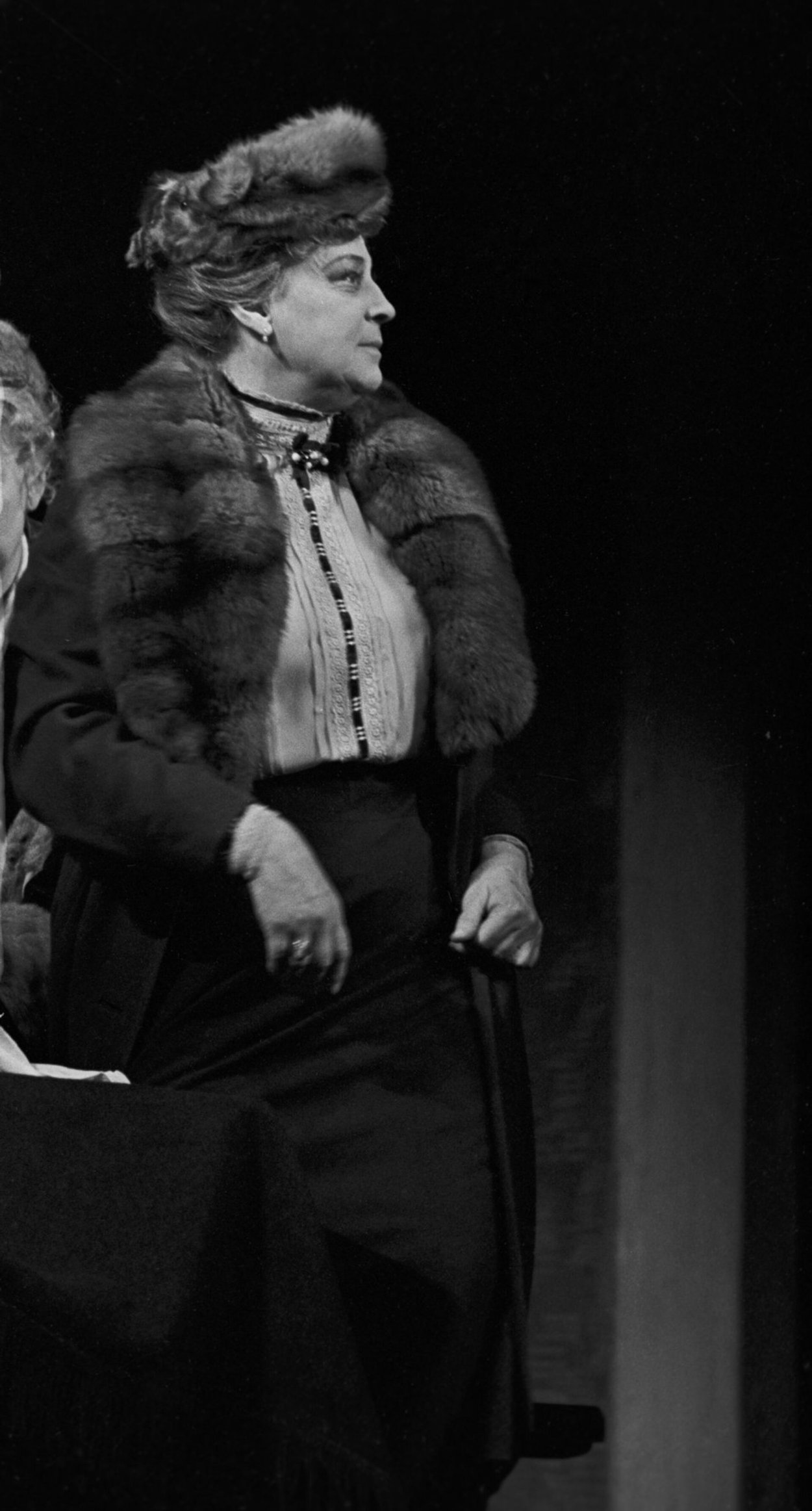 Алла Тарасова 1933 — гроза