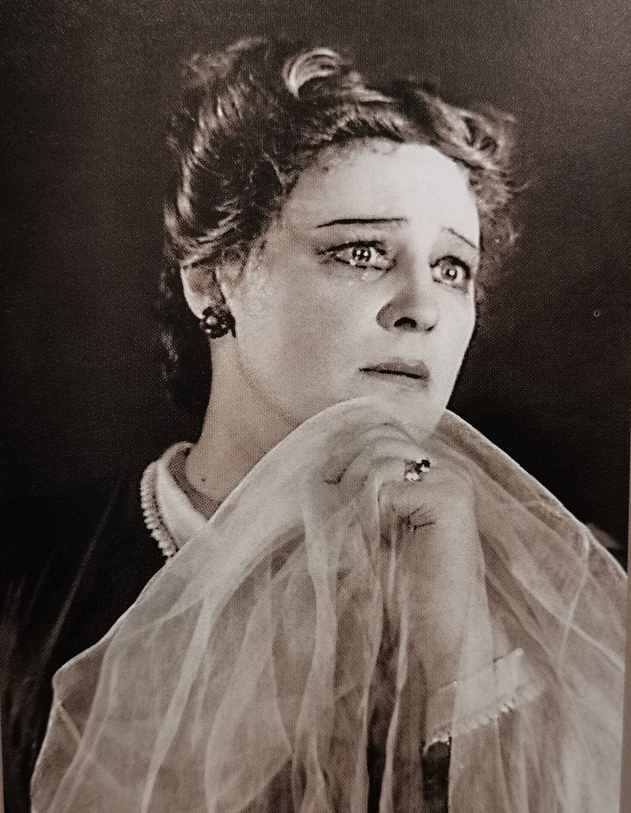 Алла Константиновна Тарасова 1933 — гроза